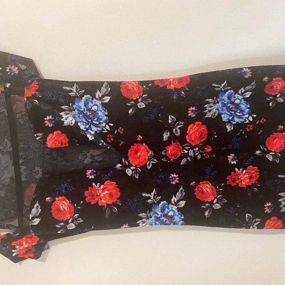 Sexy dress - Picture 2 of 4